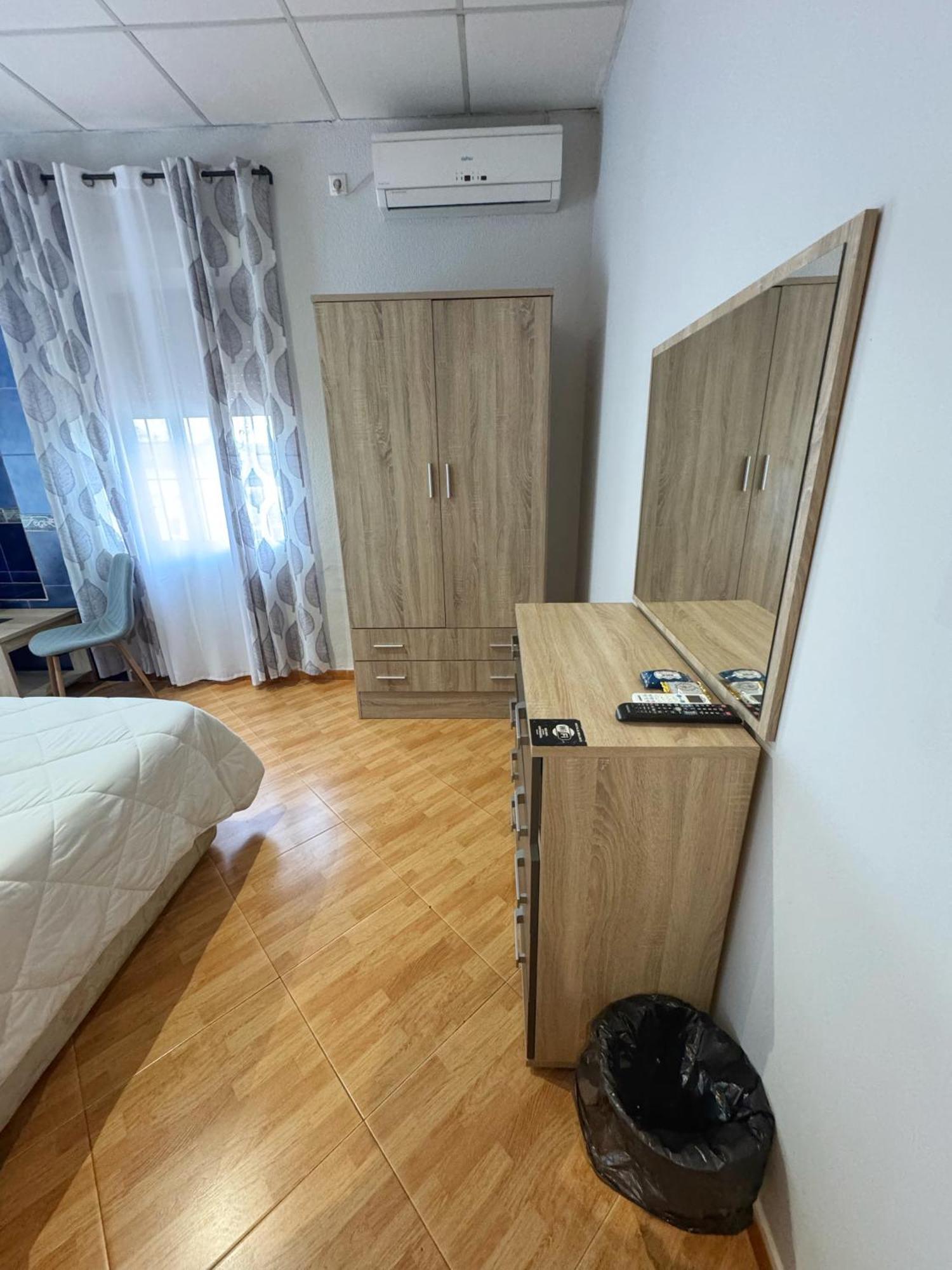 Hostal El Brillante - Alojamientos El Duque Κόρδοβα Εξωτερικό φωτογραφία