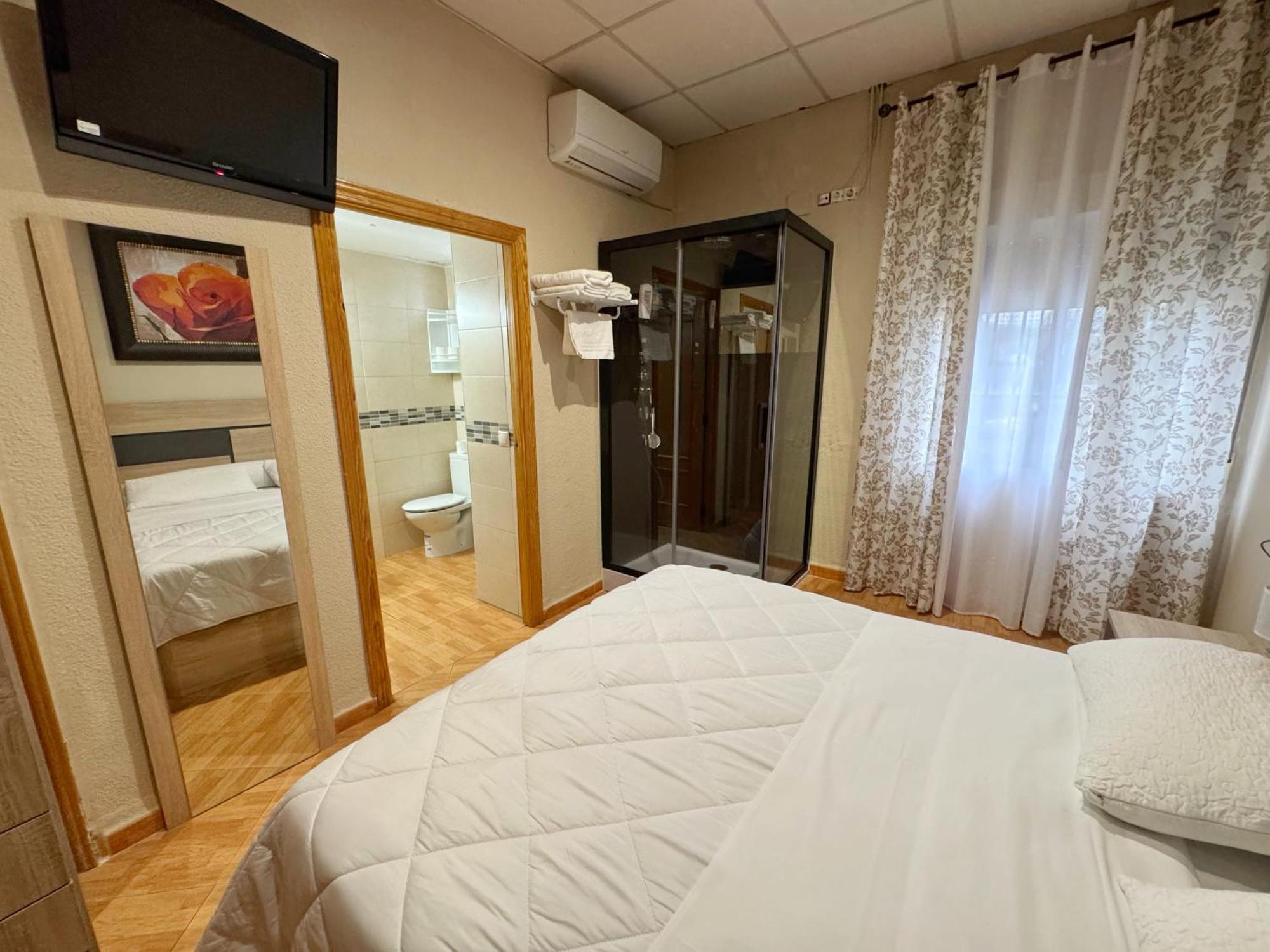Hostal El Brillante - Alojamientos El Duque Κόρδοβα Δωμάτιο φωτογραφία