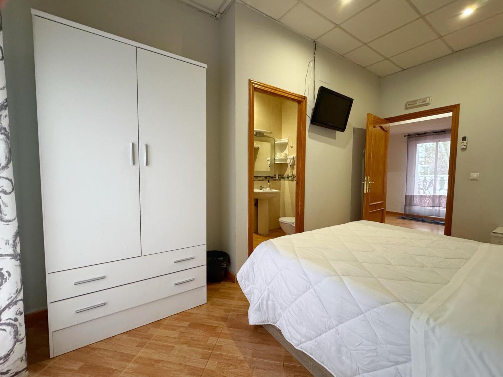 Hostal El Brillante - Alojamientos El Duque Κόρδοβα Δωμάτιο φωτογραφία