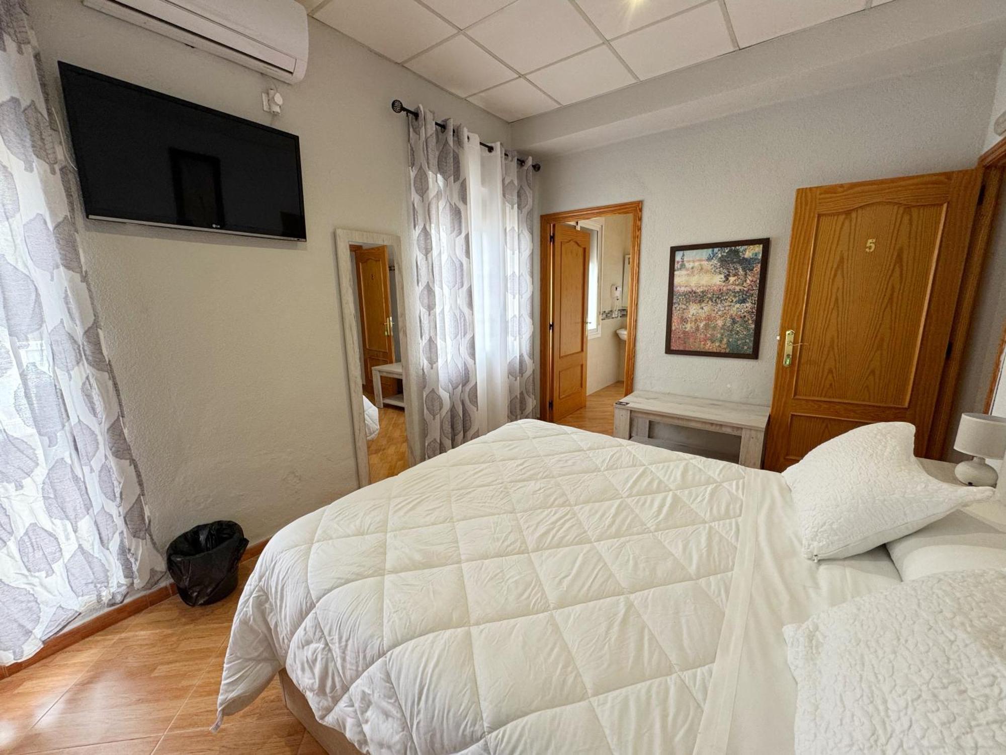 Hostal El Brillante - Alojamientos El Duque Κόρδοβα Δωμάτιο φωτογραφία