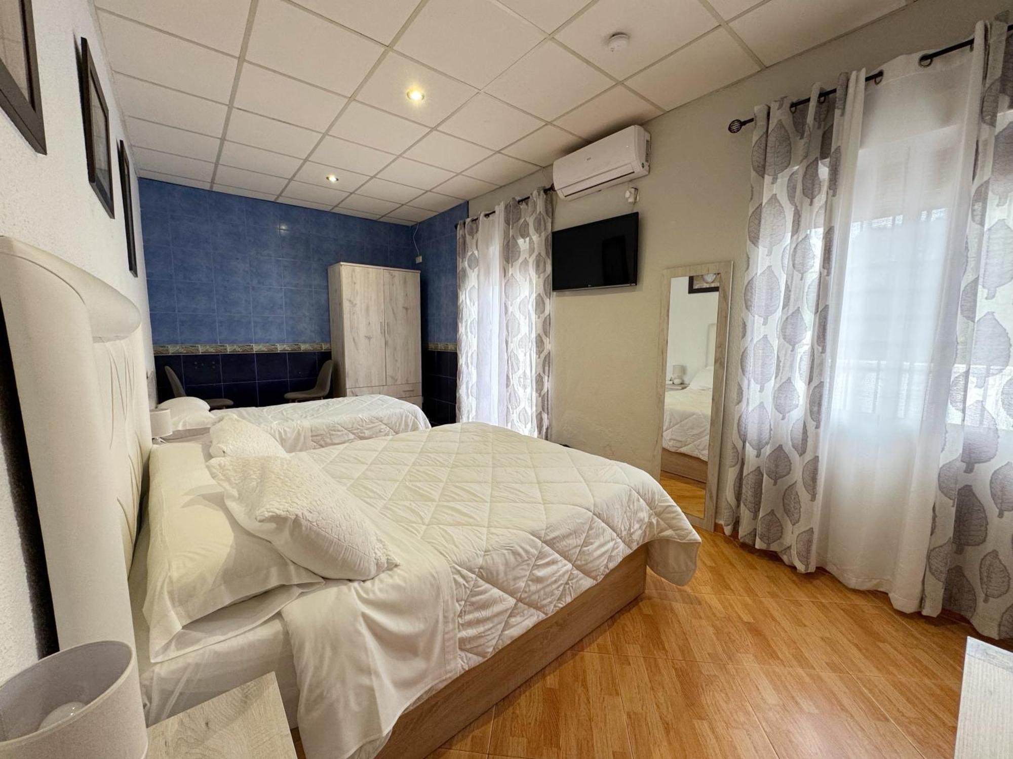 Hostal El Brillante - Alojamientos El Duque Κόρδοβα Δωμάτιο φωτογραφία