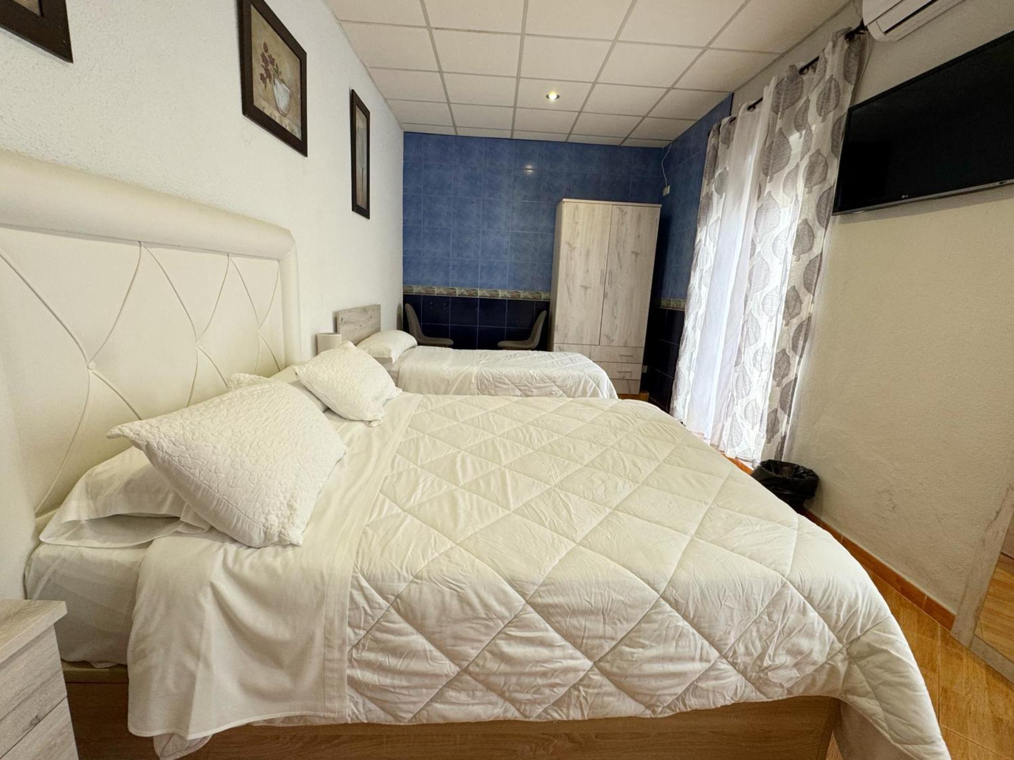 Hostal El Brillante - Alojamientos El Duque Κόρδοβα Δωμάτιο φωτογραφία